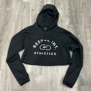 NWOT Cropped Reebok Sweatshirt
